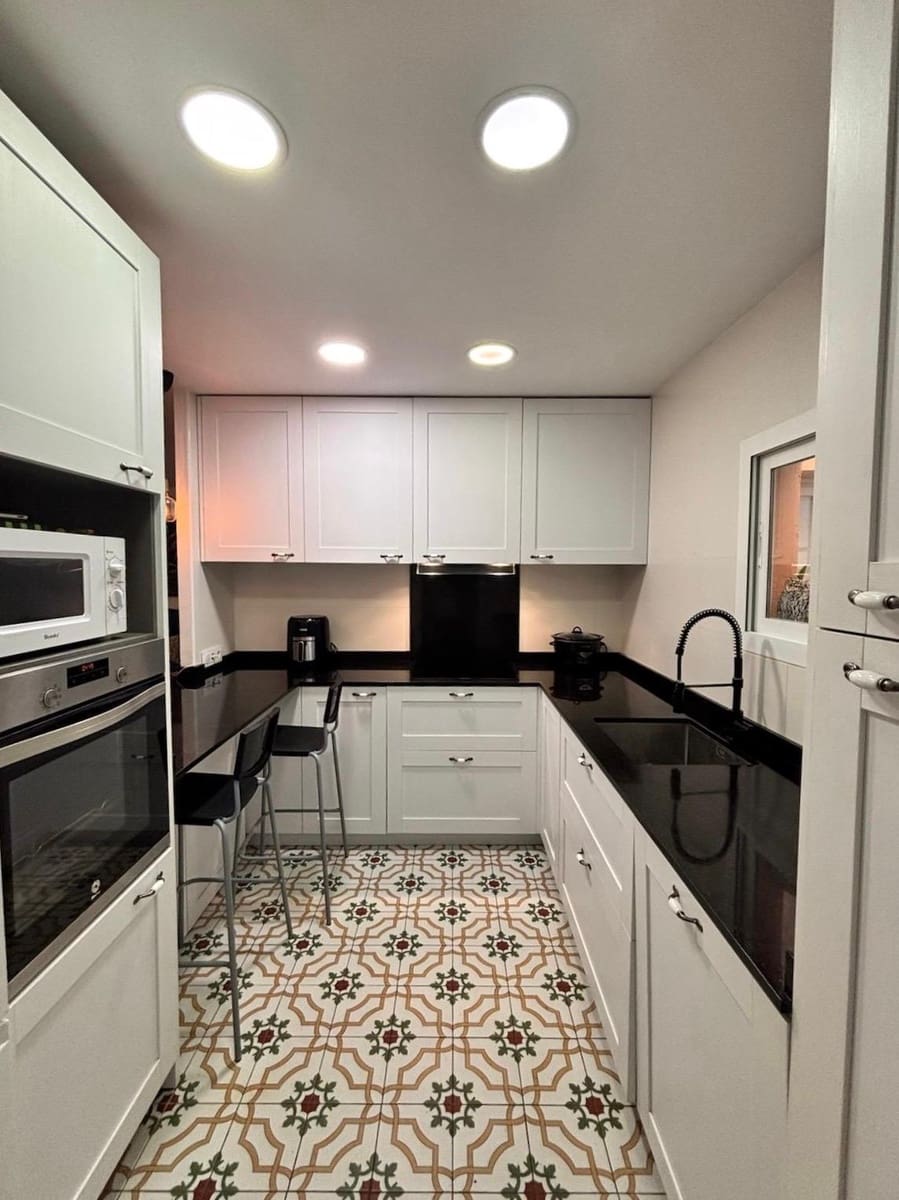 3 bedroom Apartment for rent in San Agustin / Sant Agusti - € 2,500 (Ref: 9402547)