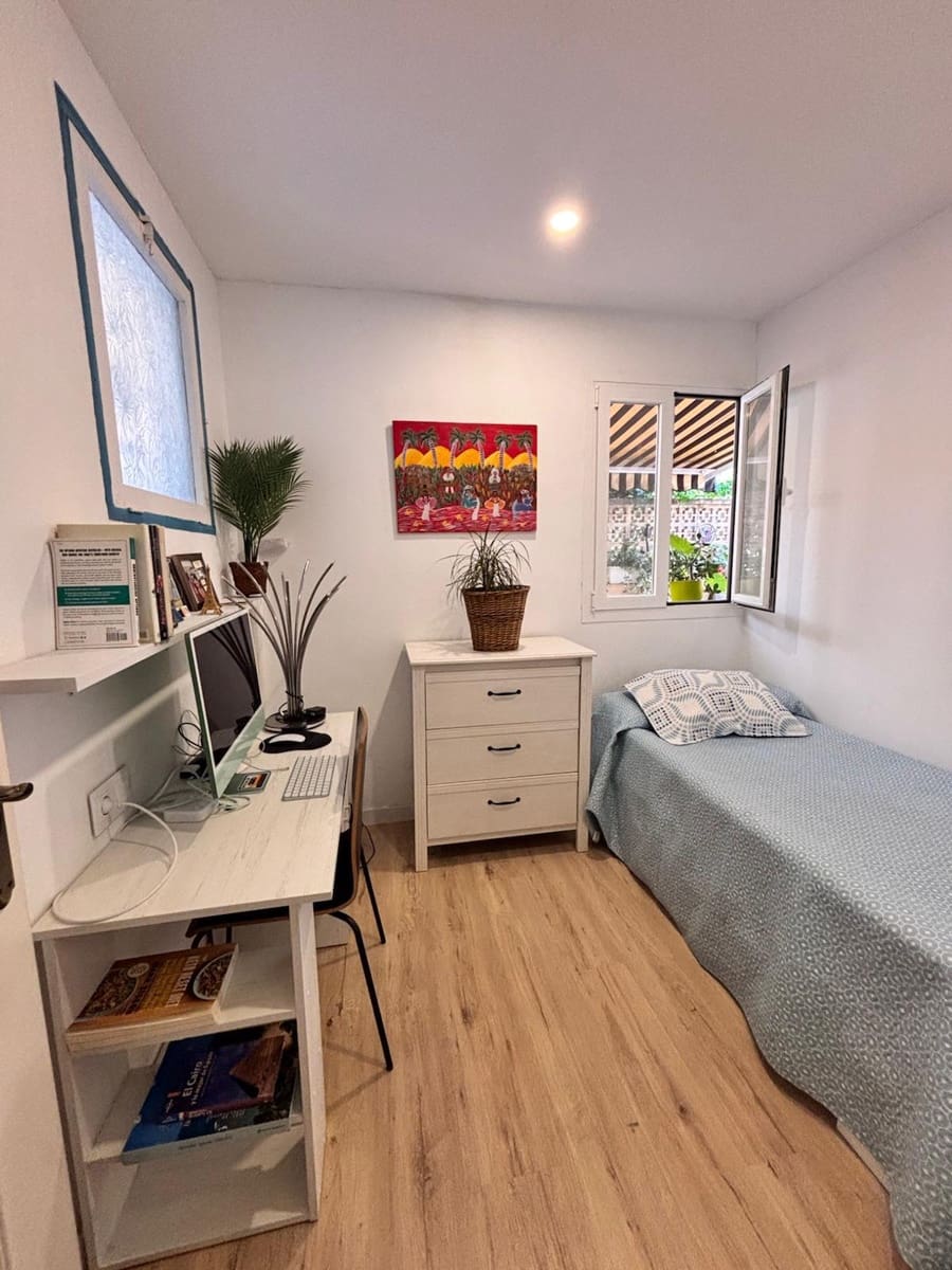 3 bedroom Apartment for rent in San Agustin / Sant Agusti - € 2,500 (Ref: 9402547)