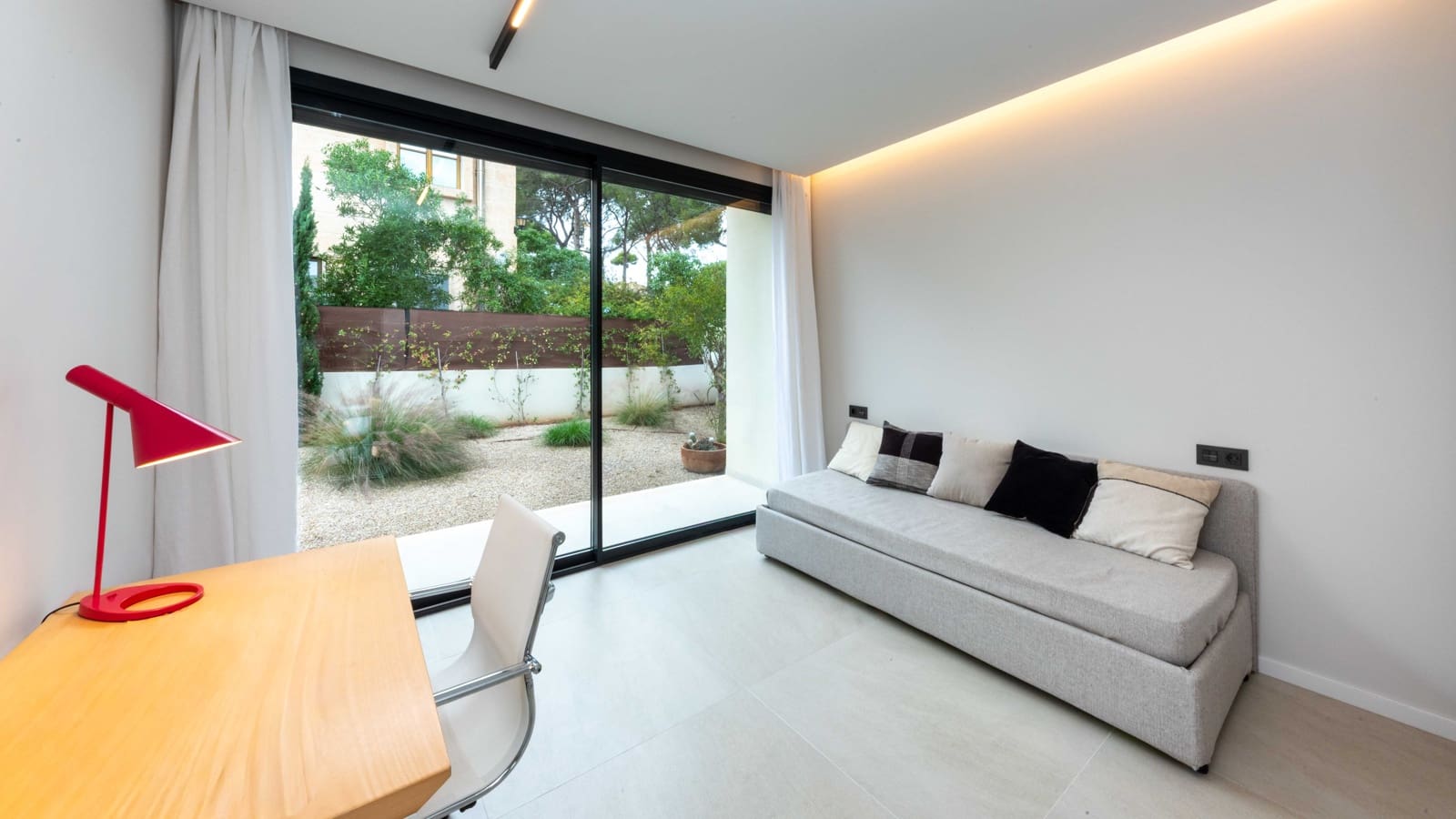 3 sovrum Villa till salu i El Toro / Port Adriano med pool garage - 2 190 000 € (Ref: 9402549)