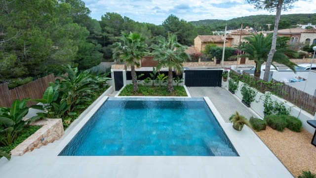3 bedroom Villa for sale in El Toro / Port Adriano, Calvià with pool garage - € 2,190,000 (Ref: 9402549)