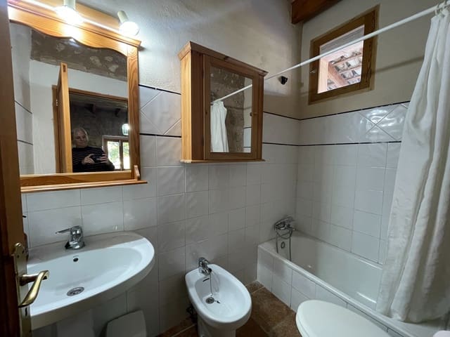 4 bedroom Finca/Country House for sale in Sencelles with pool garage - € 1,695,000 (Ref: 9405872)