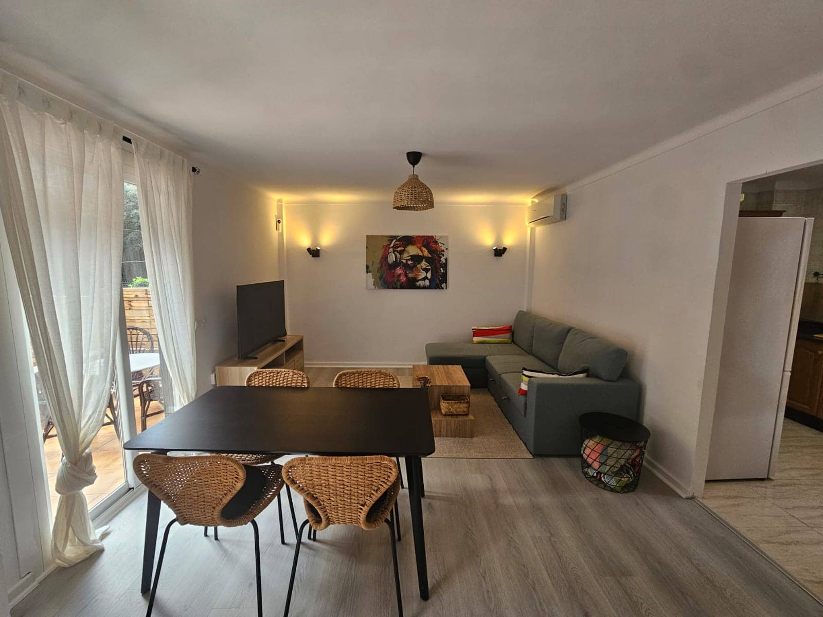 2 sovrum Villa att hyra i Cala San Vicente / Cala Sant Vicenc med garage - 2 200 € (Ref: 9405873)