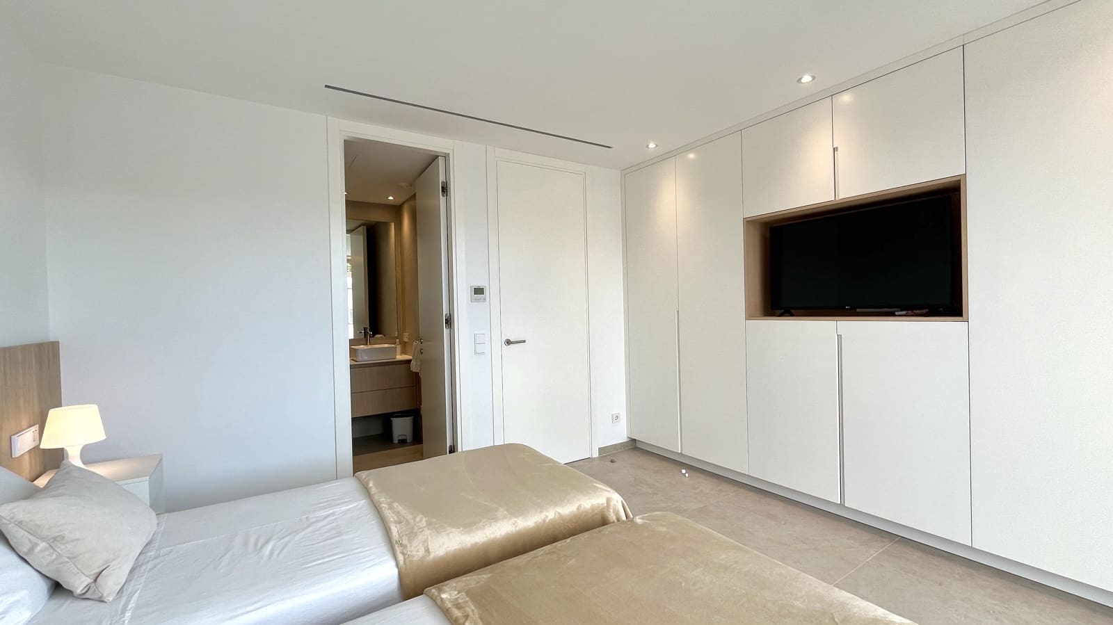 2 soveværelse Semi-Rækkehus til leje i Son Serra de Marina med swimmingpool - € 2.300 (Ref: 9410218)