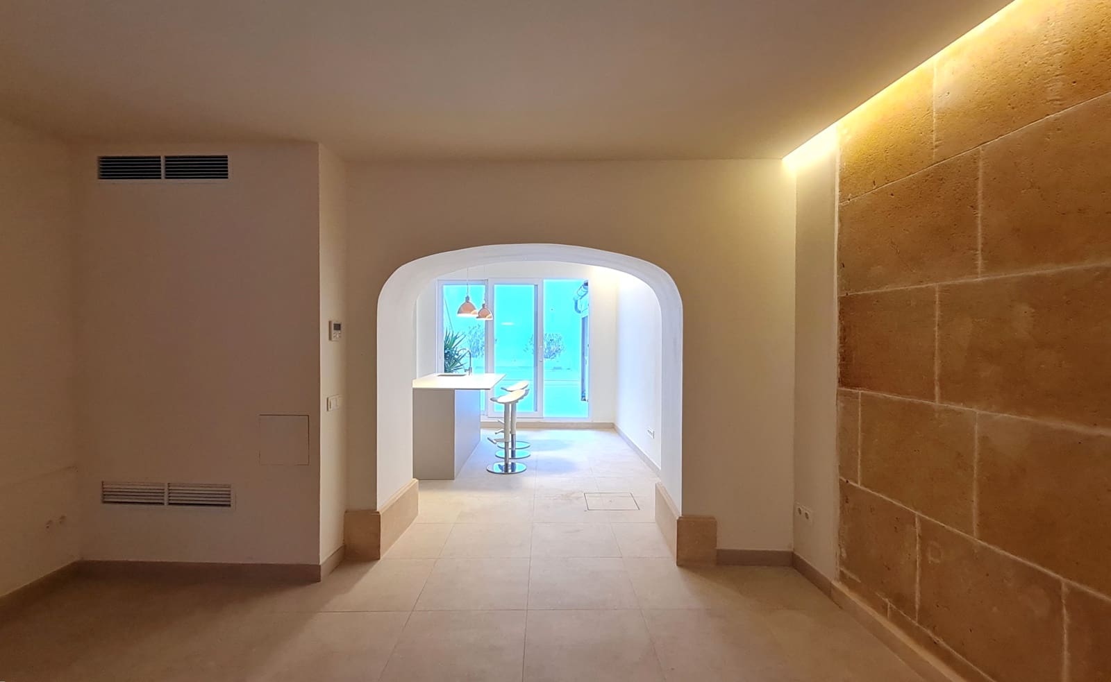 2 bedroom Townhouse for sale in Porreres with garage - € 535,000 (Ref: 9410219)