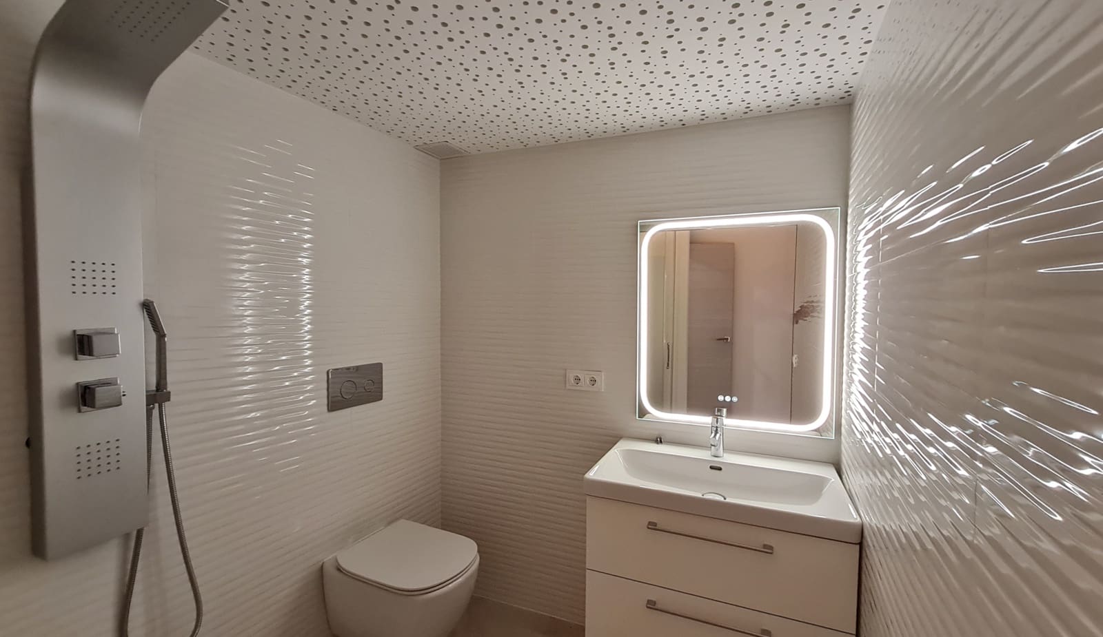 2 bedroom Townhouse for sale in Porreres with garage - € 535,000 (Ref: 9410219)