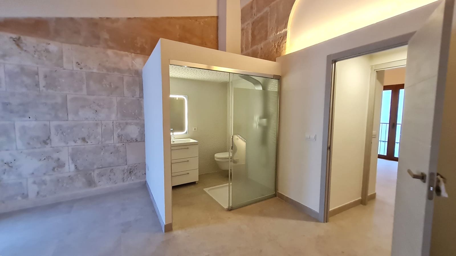 2 bedroom Townhouse for sale in Porreres with garage - € 535,000 (Ref: 9410219)