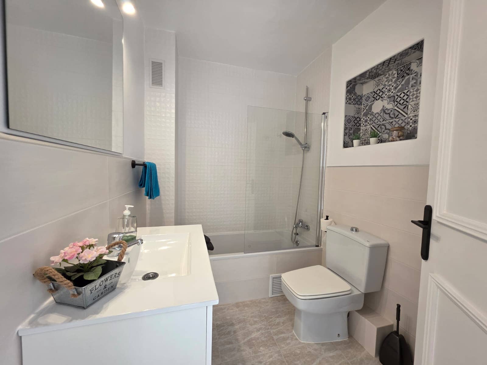 3 soveværelse Villa til leje i Santa Eugenia med garage - € 2.000 (Ref: 9413089)