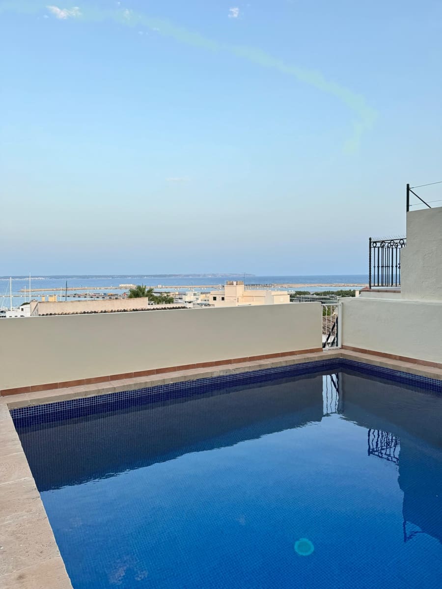 2 soverom Leilighet til leie i Palma de Mallorca med garasje - € 1 500 (Ref: 9413091)