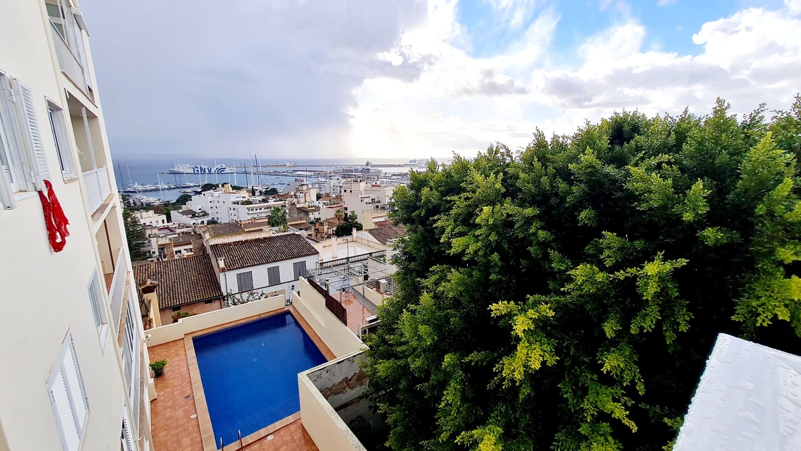 2 soverom Leilighet til leie i Palma de Mallorca med garasje - € 1 500 (Ref: 9413091)