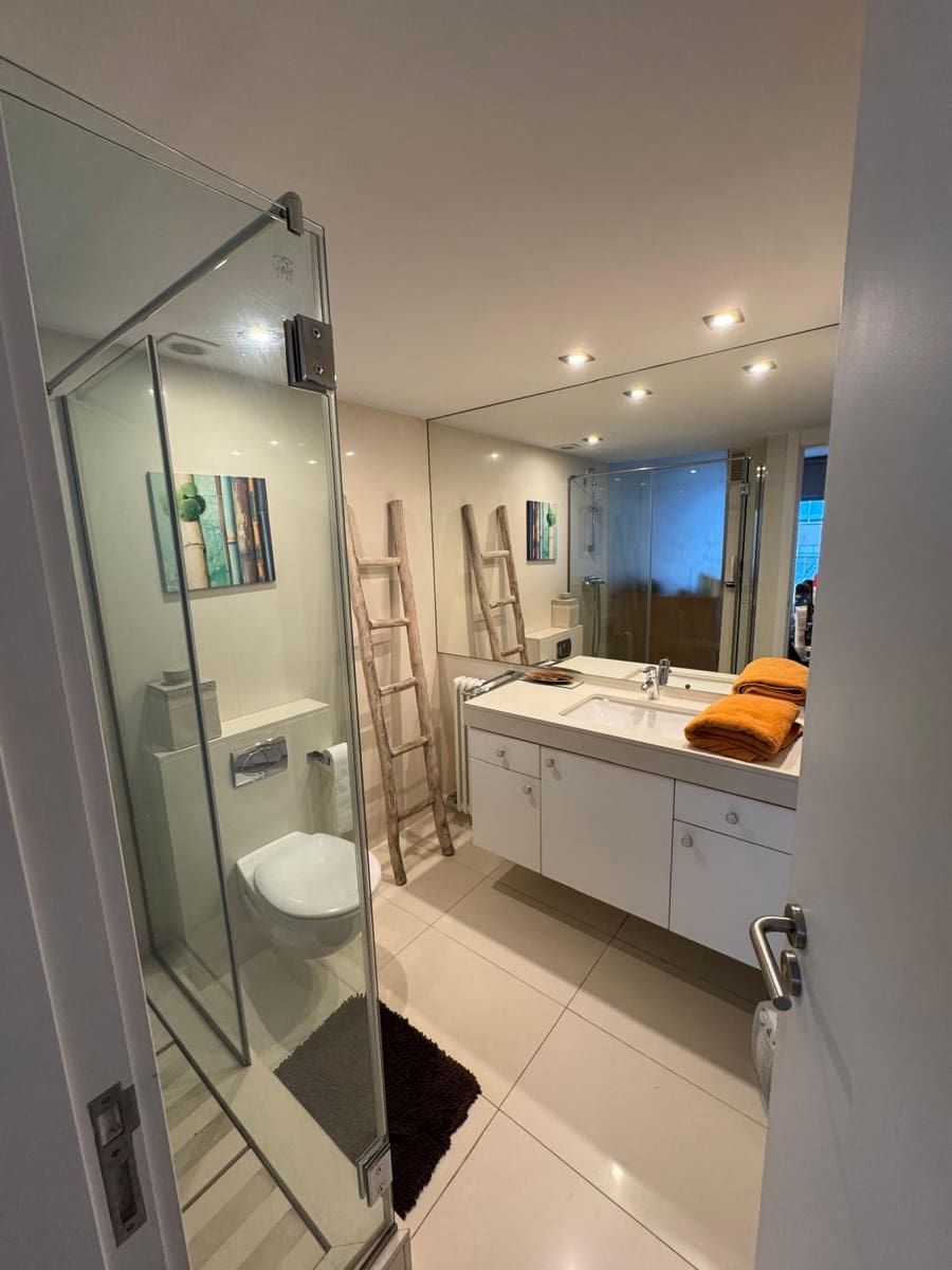 2 soverom Leilighet til leie i Palma de Mallorca med garasje - € 2 200 (Ref: 9418808)