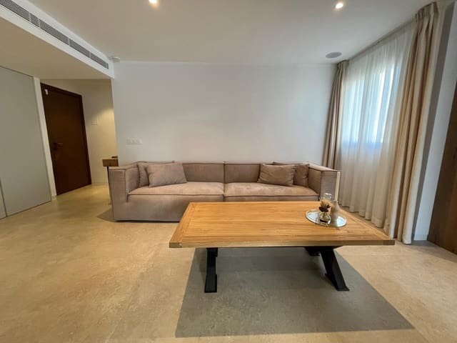 Appartement de 3 chambres à louer à Peguera / Paguera, Calvià avec garage - 3 500 € (Ref: 9421646)