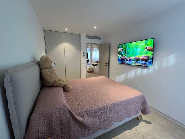 Appartement de 3 chambres à louer à Peguera / Paguera, Calvià avec garage - 3 500 € (Ref: 9421646)