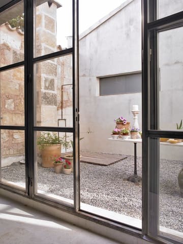 2 bedroom Apartment for rent in Pollensa / Pollença with garage - € 2,000 (Ref: 9421647)