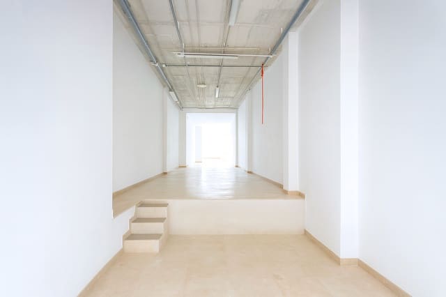 Erhverv til salg i Llucmajor med garage - € 350.000 (Ref: 9426582)