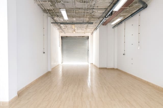 Erhverv til salg i Llucmajor med garage - € 350.000 (Ref: 9426582)