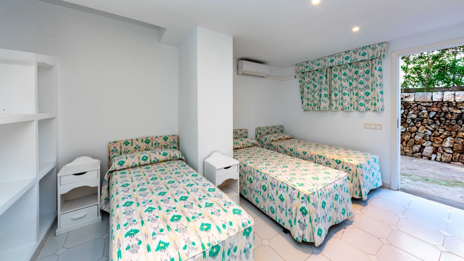 8 soveværelse Villa til salg i Porto Petro med swimmingpool garage - € 7.500.000 (Ref: 9426584)