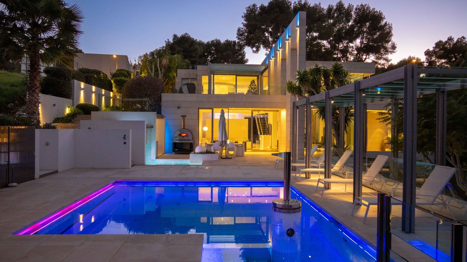 5 soverom Villa til salgs i Sol de Mallorca med svømmebasseng garasje - € 13 950 000 (Ref: 9426585)