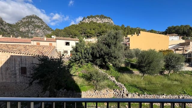 3 bedroom Apartment for rent in Caimari, Selva with garage - € 1,500 (Ref: 9428948)