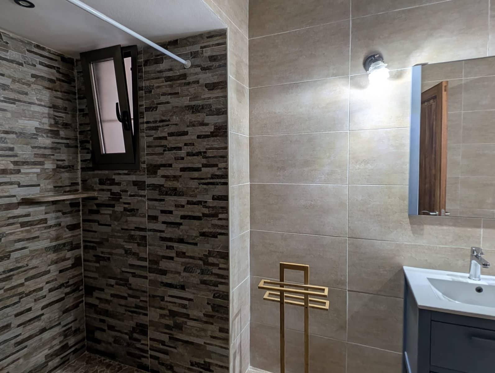 3 soveværelse Semi-Rækkehus til salg i Cala Llombards med garage - € 530.000 (Ref: 9428949)