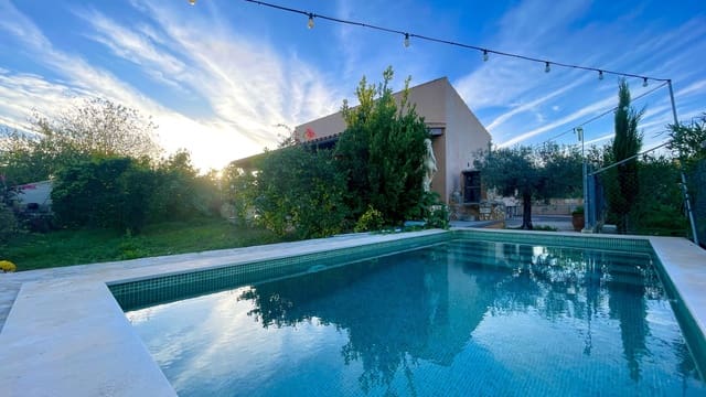 3 sovrum Finca/Hus på landet att hyra i Llubí med pool garage - 2 000 € (Ref: 9432703)