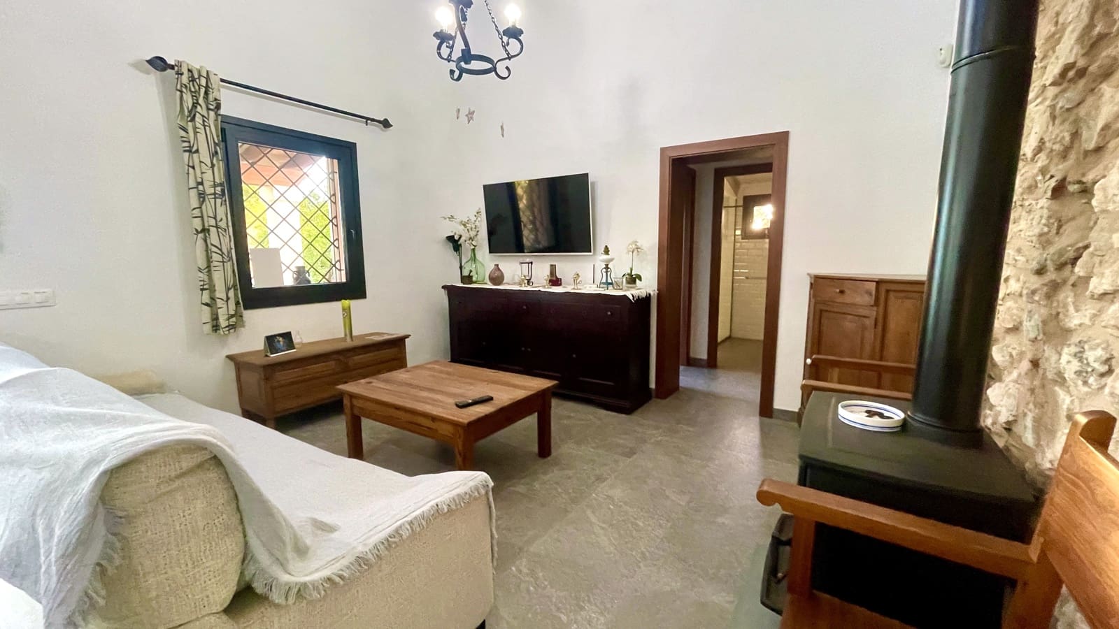 3 soveværelse Finca/Landehus til leje i Llubi med swimmingpool garage - € 2.000 (Ref: 9432703)