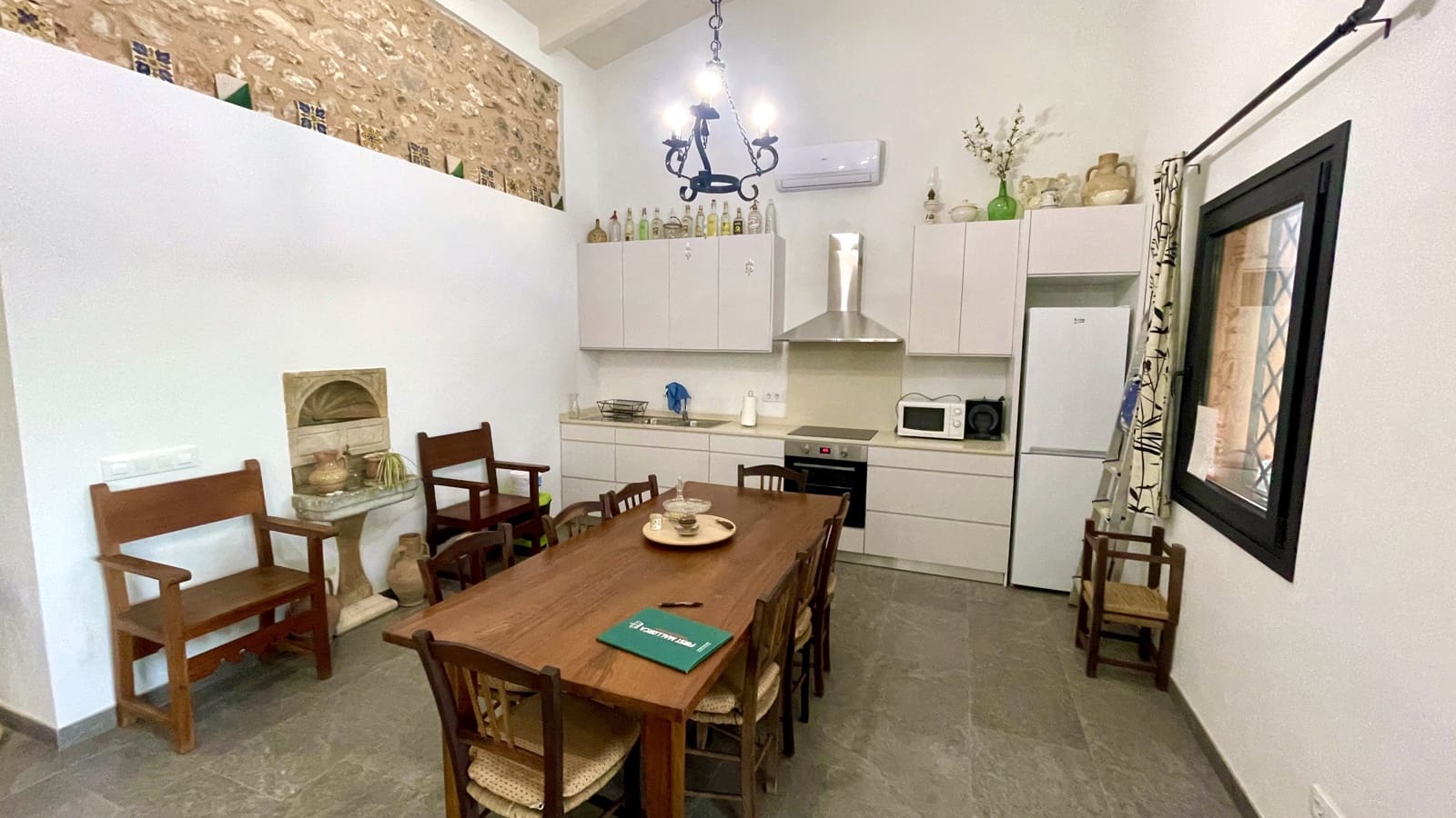 3 soveværelse Finca/Landehus til leje i Llubi med swimmingpool garage - € 2.000 (Ref: 9432703)