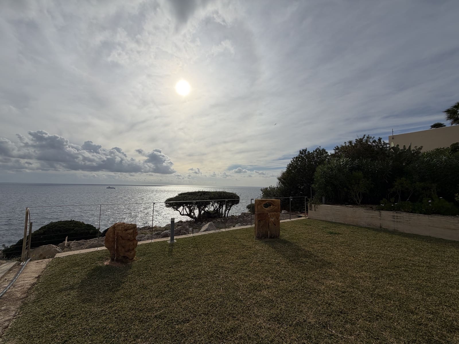 2 bedroom Apartment for sale in Puerto de Andratx with garage - € 1,699,000 (Ref: 9436435)