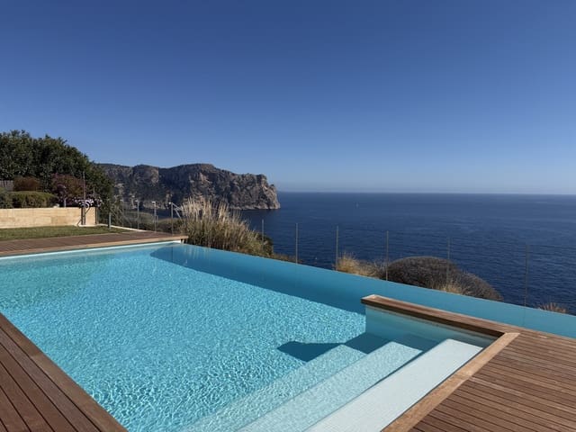 2 soveværelse Lejlighed til salg i Puerto de Andratx, Andratx med garage - € 1.699.000 (Ref: 9436435)