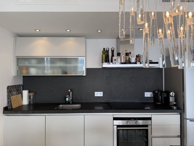 2 soveværelse Lejlighed til salg i Puerto de Andratx, Andratx med garage - € 1.699.000 (Ref: 9436435)