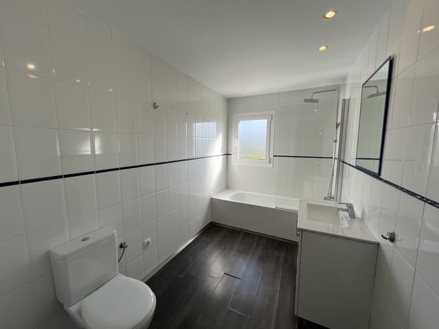 3 quarto Moradia Geminada para arrendar em Llubí com piscina - 1 800 € (Ref: 9447245)