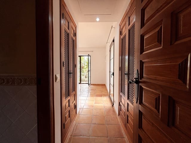 3 soveværelse Villa til salg i Santa Ponsa, Calvià med garage - € 1.250.000 (Ref: 9447246)