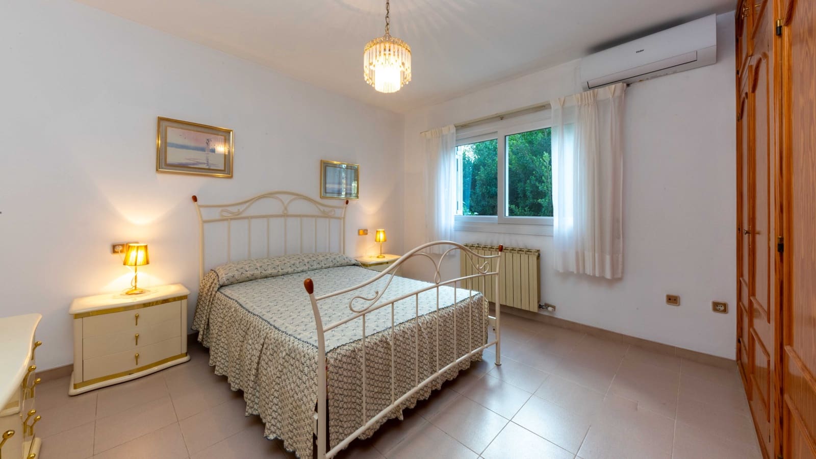 5 soverom Villa til salgs i Cas Catala med svømmebasseng garasje - € 2 800 000 (Ref: 9447247)