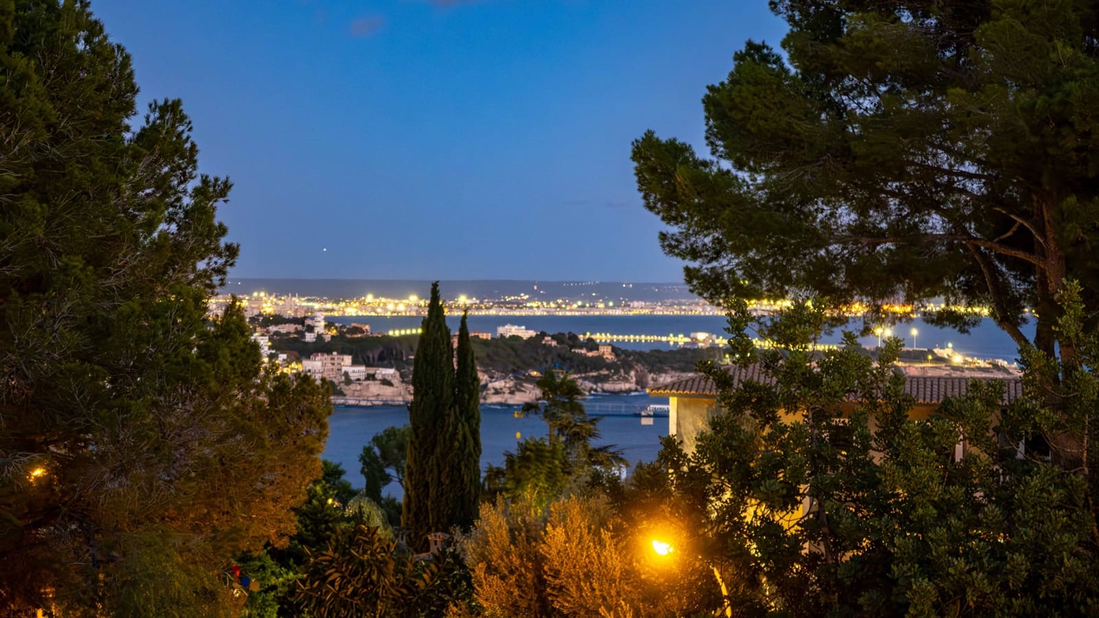 5 soverom Villa til salgs i Cas Catala med svømmebasseng garasje - € 2 800 000 (Ref: 9447247)