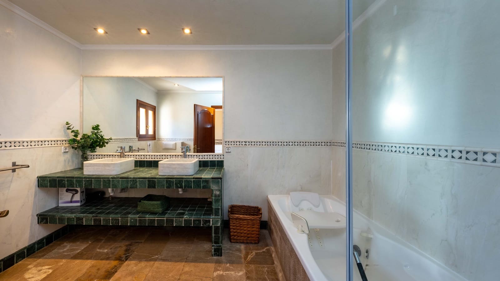 8 soverom Finca/Herregård til salgs i Inca med svømmebasseng garasje - € 3 950 000 (Ref: 9447249)