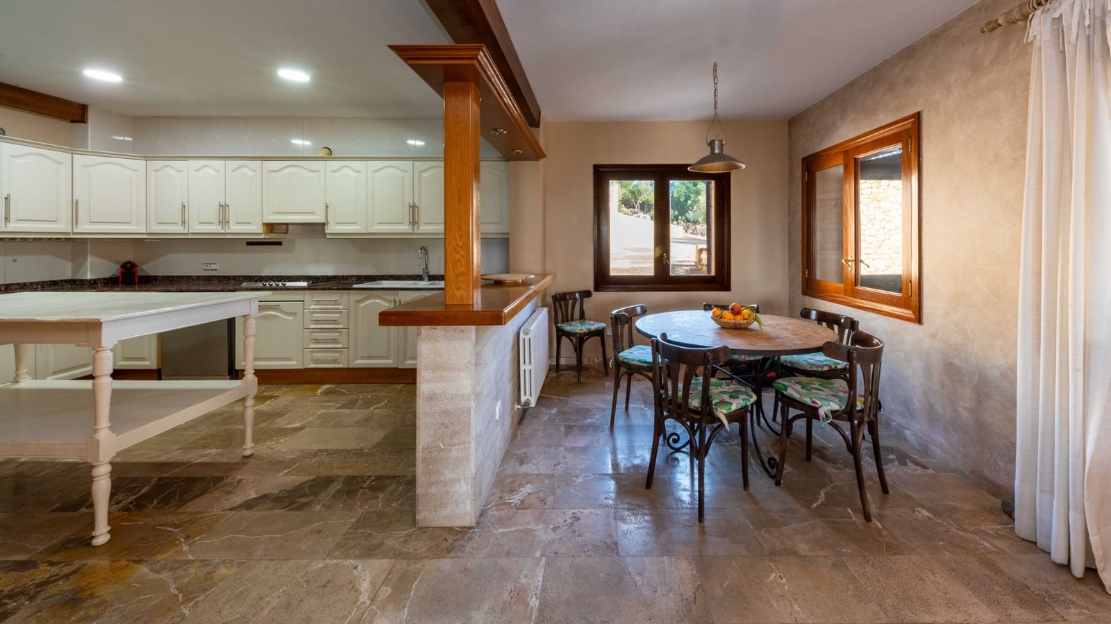 8 soverom Finca/Herregård til salgs i Inca med svømmebasseng garasje - € 3 950 000 (Ref: 9447249)