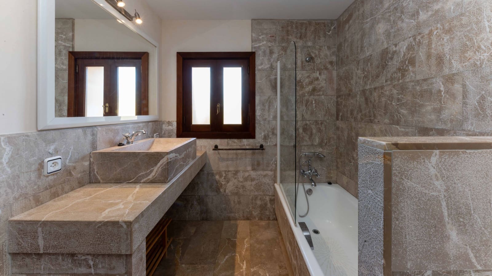 8 soverom Finca/Herregård til salgs i Inca med svømmebasseng garasje - € 3 950 000 (Ref: 9447249)