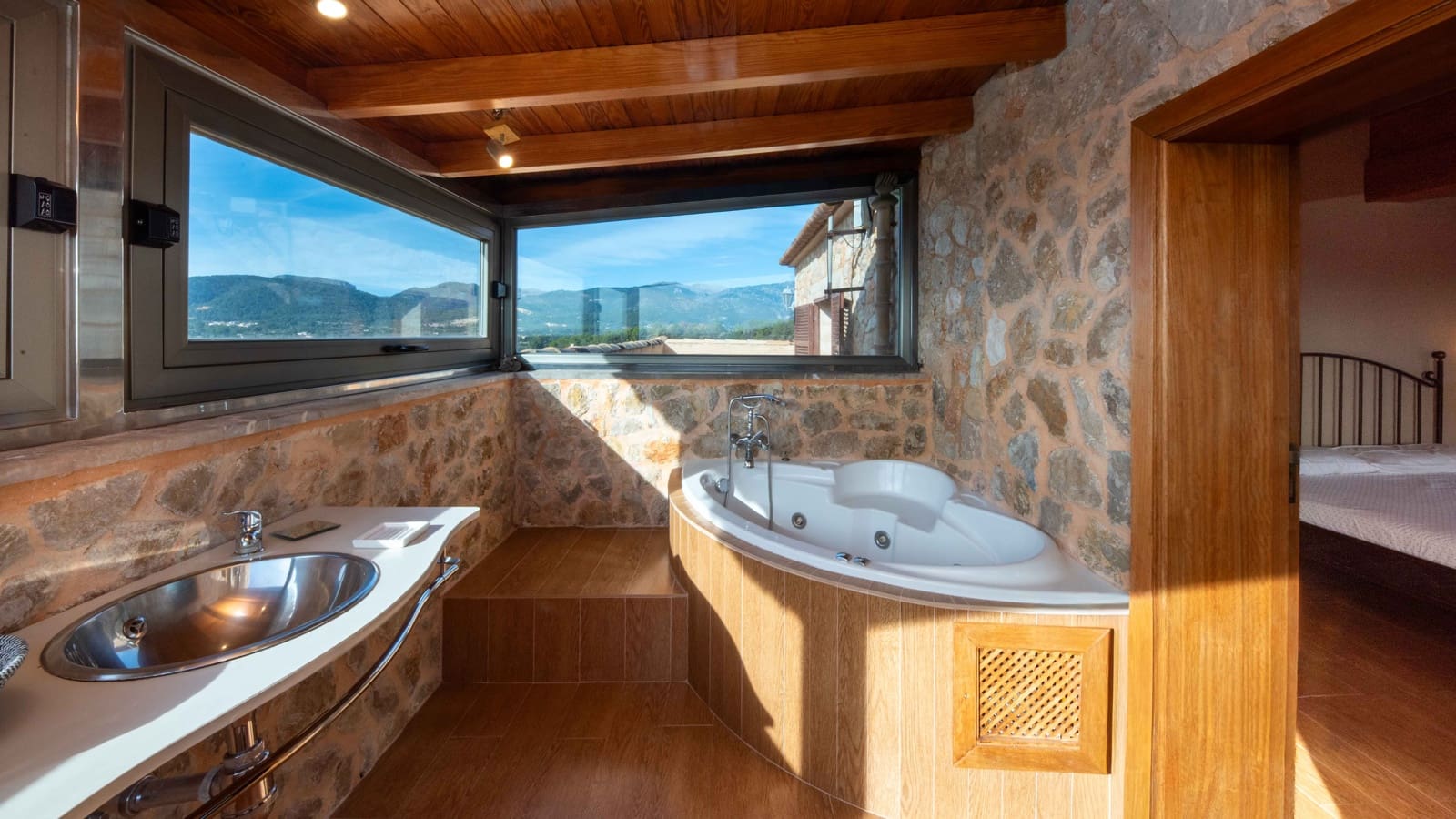 8 soverom Finca/Herregård til salgs i Inca med svømmebasseng garasje - € 3 950 000 (Ref: 9447249)