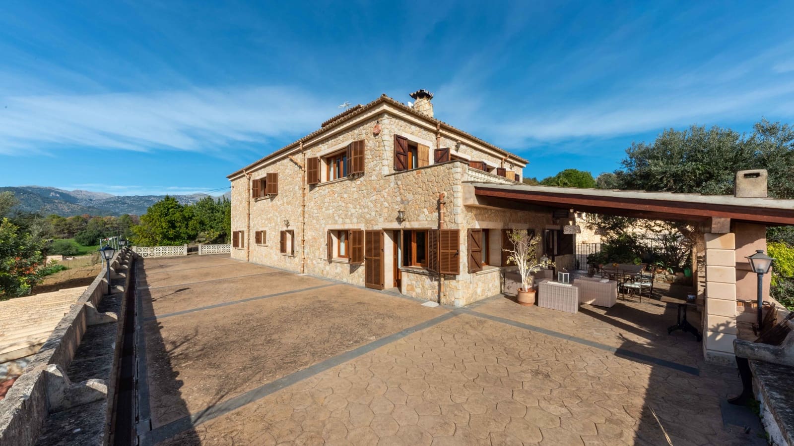 8 soverom Finca/Herregård til salgs i Inca med svømmebasseng garasje - € 3 950 000 (Ref: 9447249)