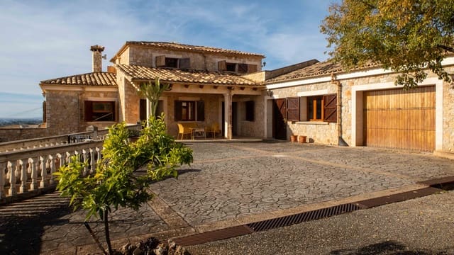 8 soverom Finca/Herregård til salgs i Inca med svømmebasseng garasje - € 3 950 000 (Ref: 9447249)