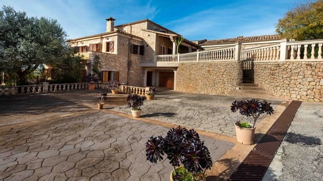 8 soverom Finca/Herregård til salgs i Inca med svømmebasseng garasje - € 3 950 000 (Ref: 9447249)