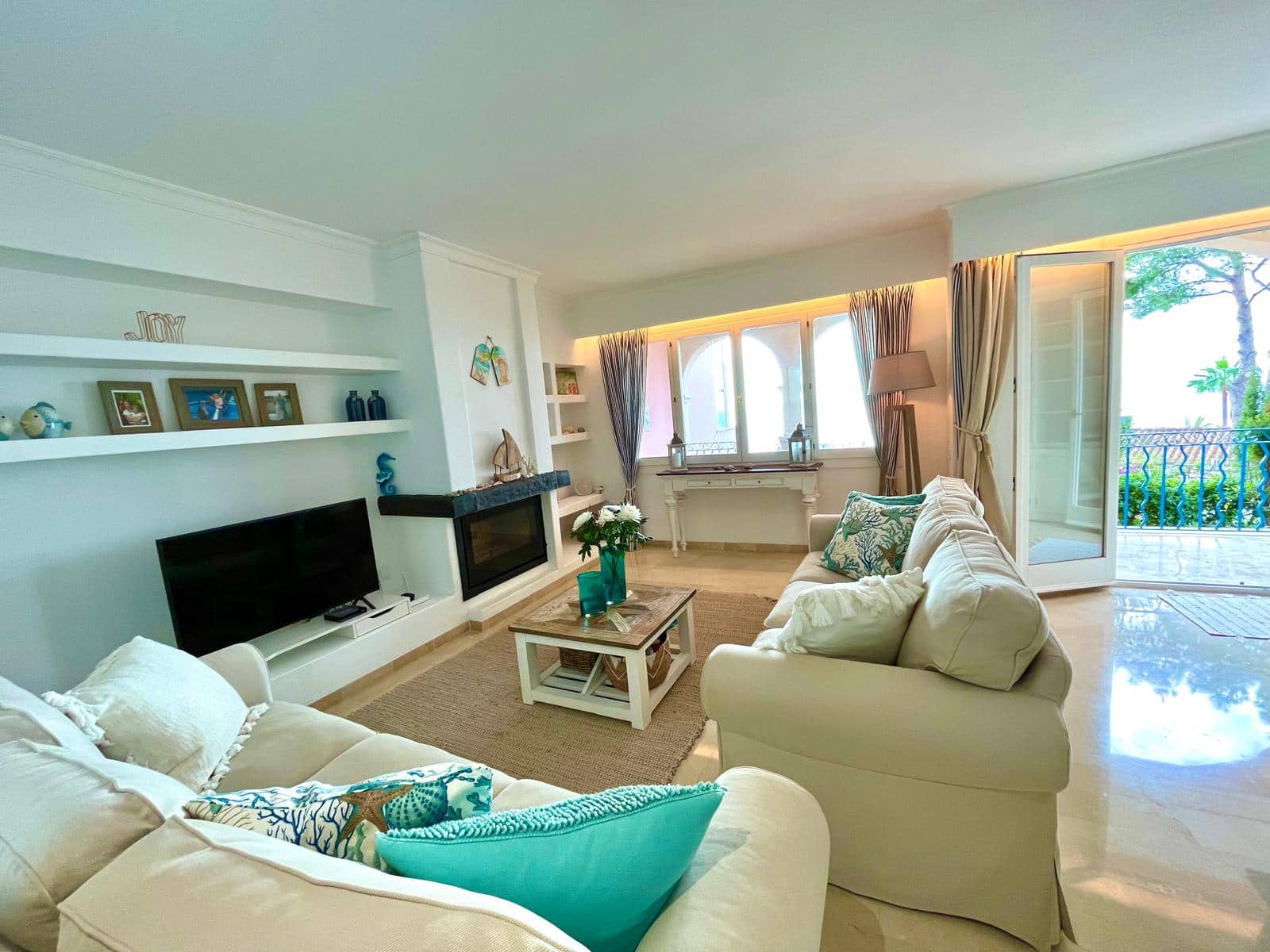 2 slaapkamer Appartement te koop in Santa Ponsa met garage - € 1.250.000 (Ref: 9469826)