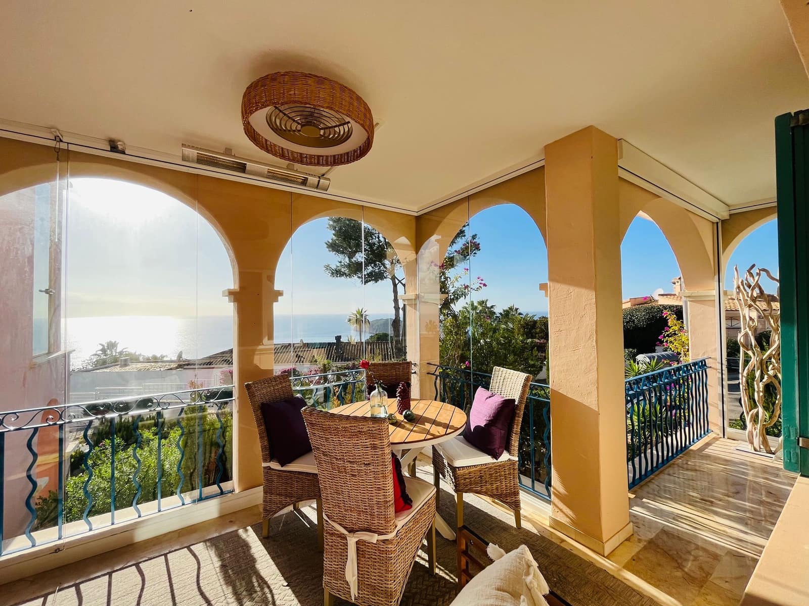 2 slaapkamer Appartement te koop in Santa Ponsa met garage - € 1.250.000 (Ref: 9469826)