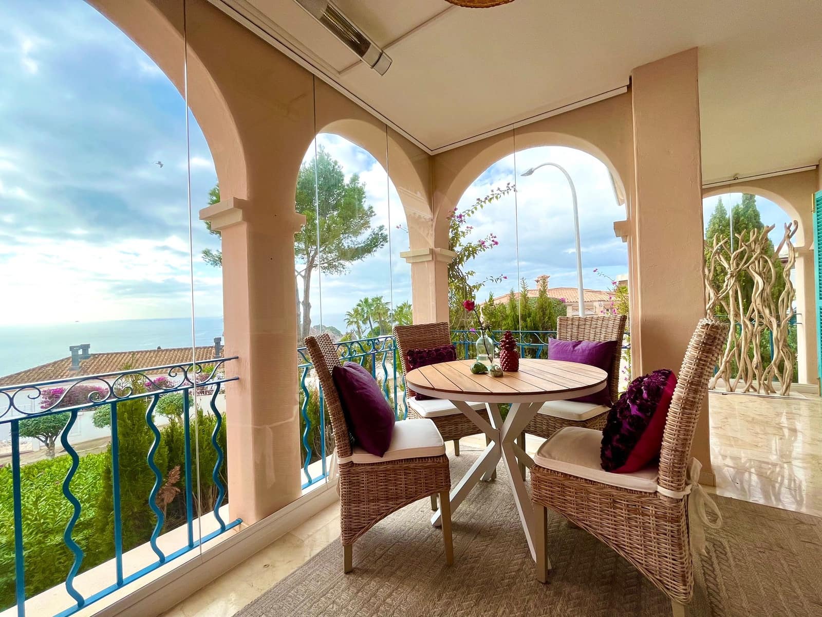 2 slaapkamer Appartement te koop in Santa Ponsa met garage - € 1.250.000 (Ref: 9469826)