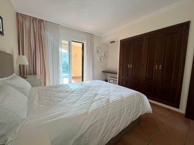 2 quarto Apartamento para arrendar em Santa Ponsa, Calvià com garagem - 2 400 € (Ref: 9469827)
