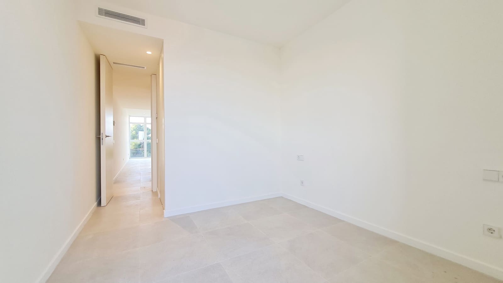 3 slaapkamer Penthouse te huur in Palma de Mallorca met garage - € 2.700 (Ref: 9469831)