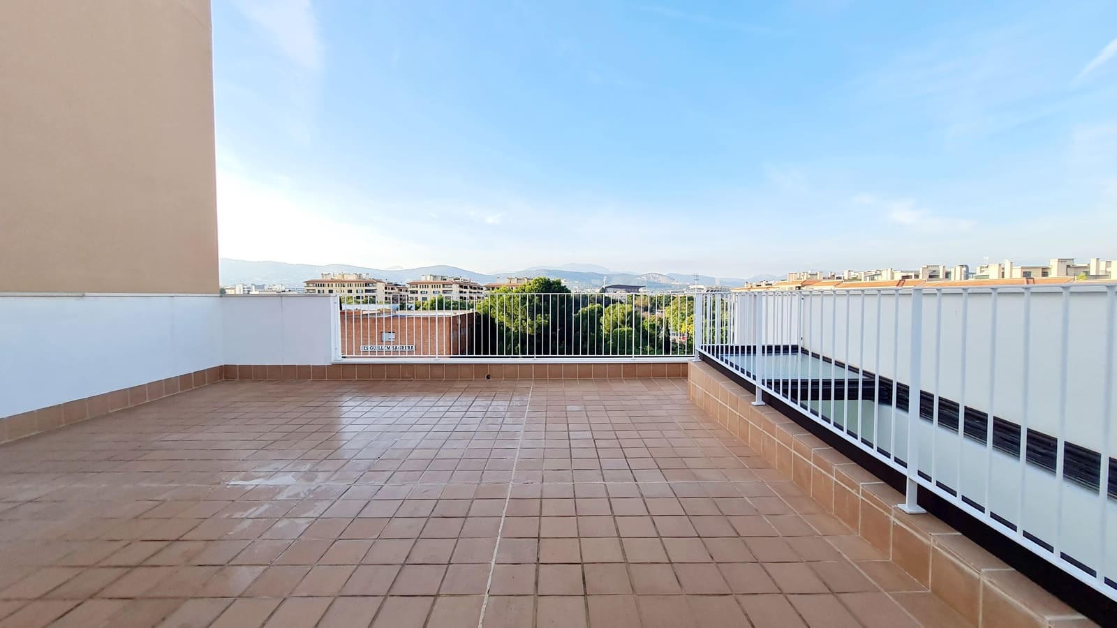3 slaapkamer Penthouse te huur in Palma de Mallorca met garage - € 2.700 (Ref: 9469831)