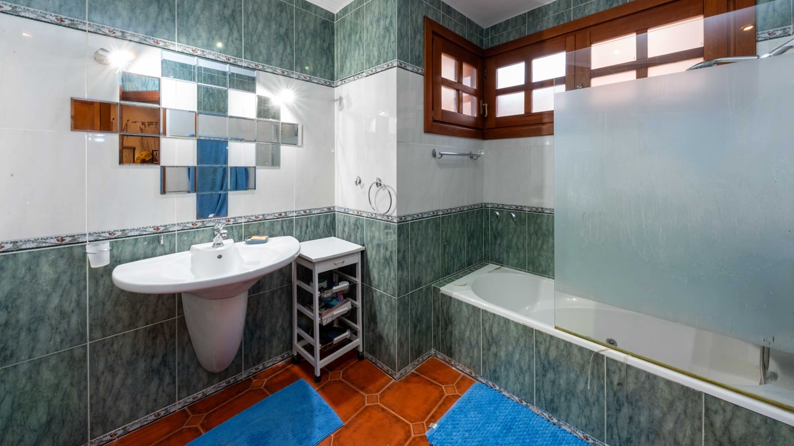 4 bedroom Villa for sale in Santa Ponsa with pool garage - € 2,300,000 (Ref: 9469832)