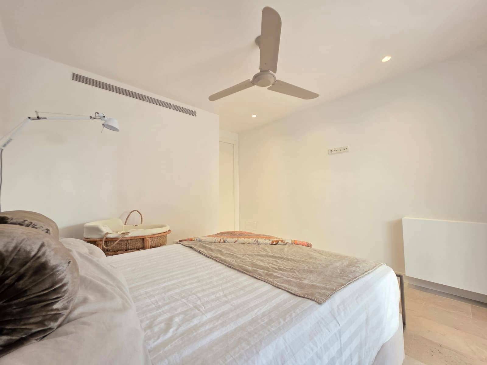 4 makuuhuone Huoneisto vuokrattavana paikassa Palma de Mallorca mukana 
autotalli - 2 800 € (Ref: 9469840)