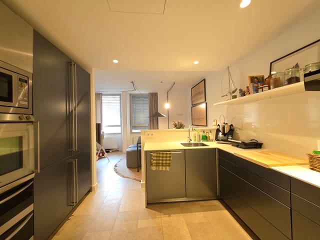 4 Zimmer Apartment zu vermieten in Plaça dels Patins, Palma de Mallorca - 2.800 € (Ref: 9469840)