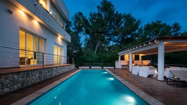 Villa/Maison de 6 chambres à louer à Costa d'en Blanes, Calvià avec piscine garage - 8 500 € (Ref: 9479066)